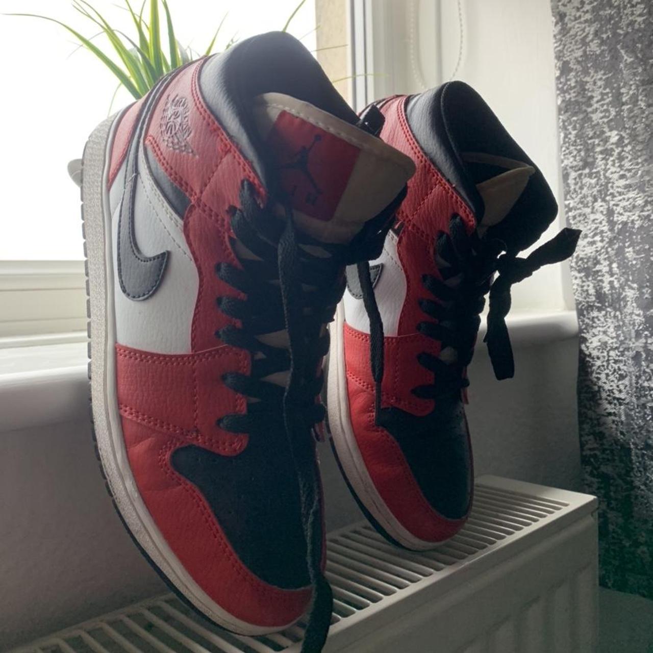 jordan 1 mid chicago size 5