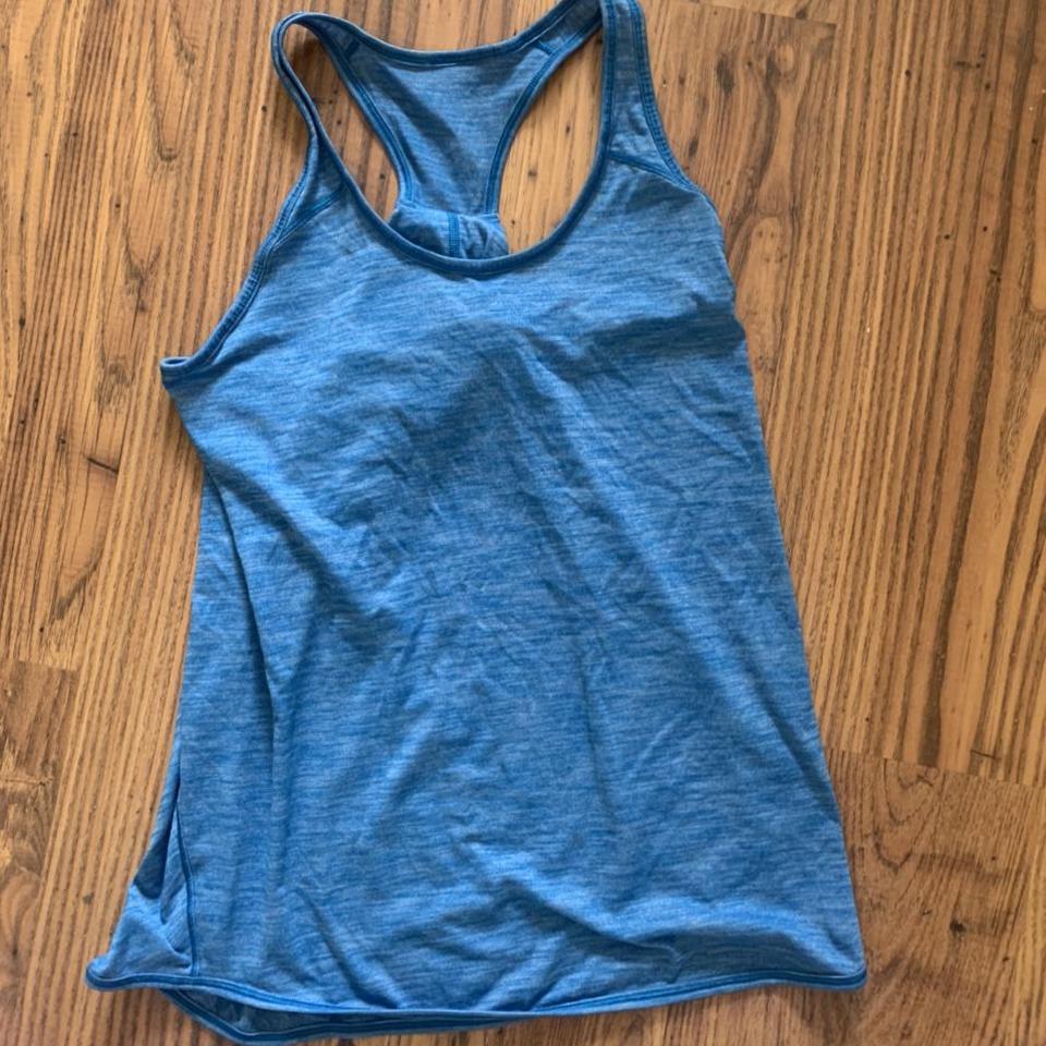 Lululemon cross back tank size 4 #Lululemon - Depop