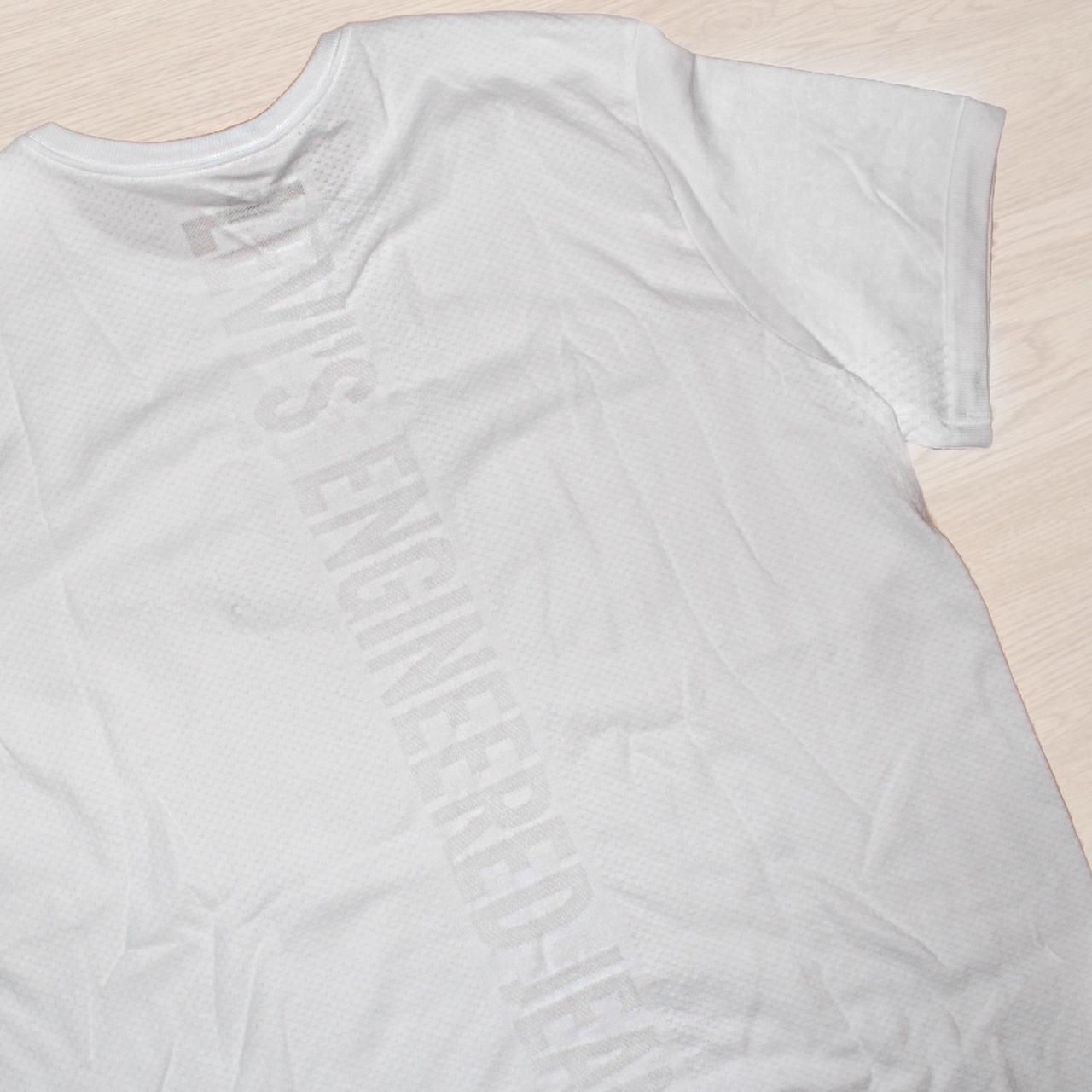 NEW White Levis Engineered Knit T Shirt in Short