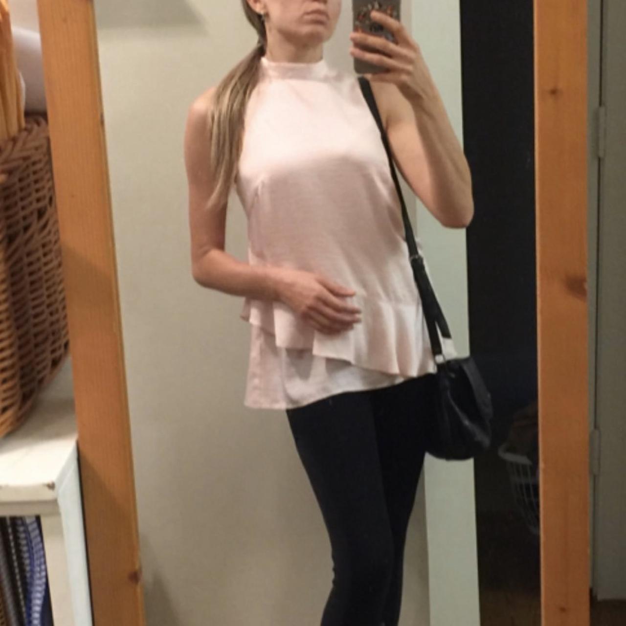 Product Image 1 - Devlin pink top S halter