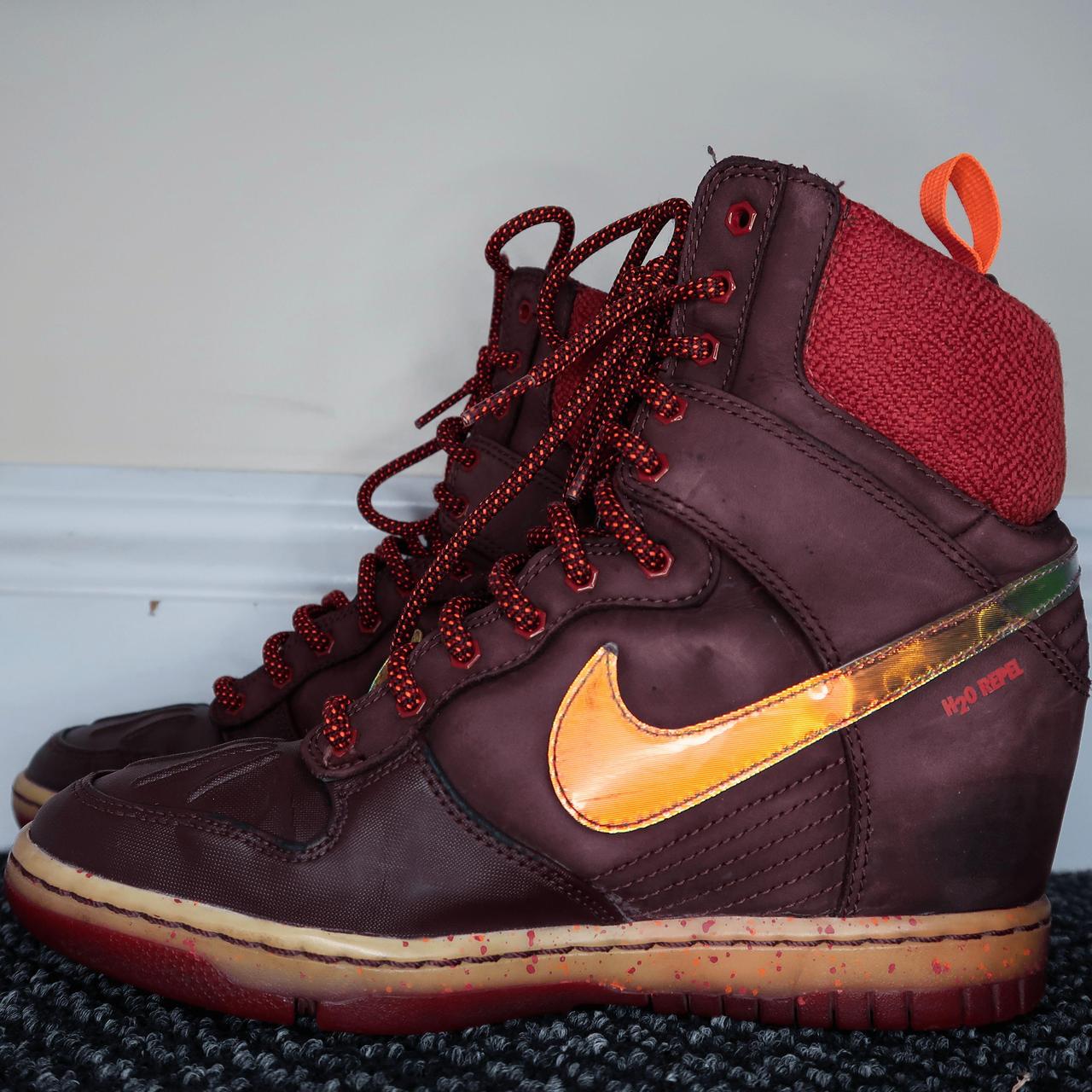 nike boots burgundy