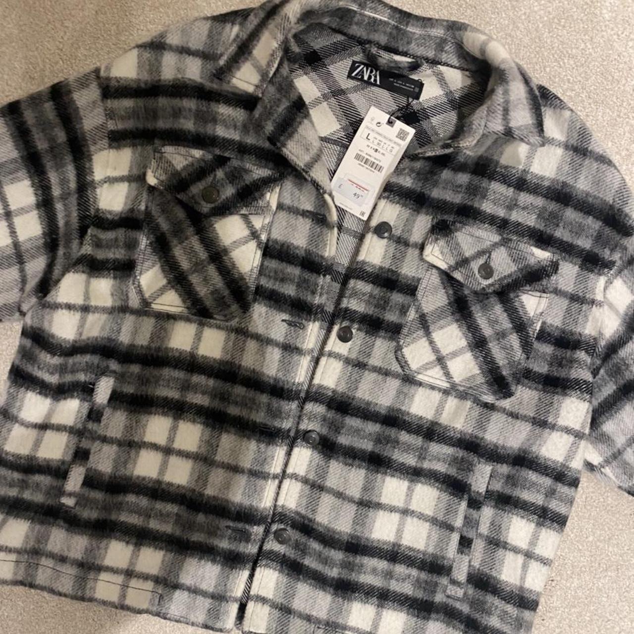 Zara Women's Black and Grey Jacket | Depop