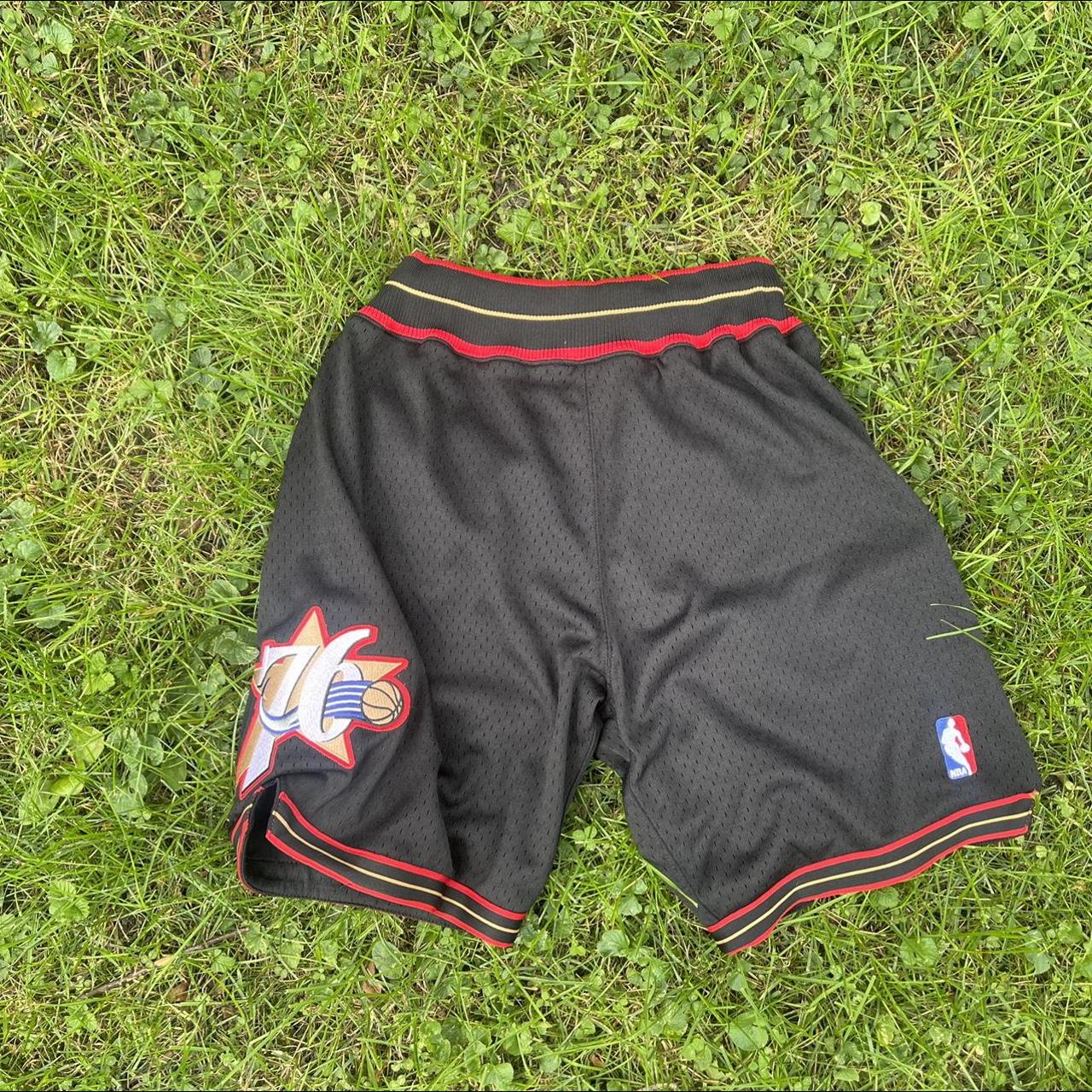 mitchell ness knicks shorts