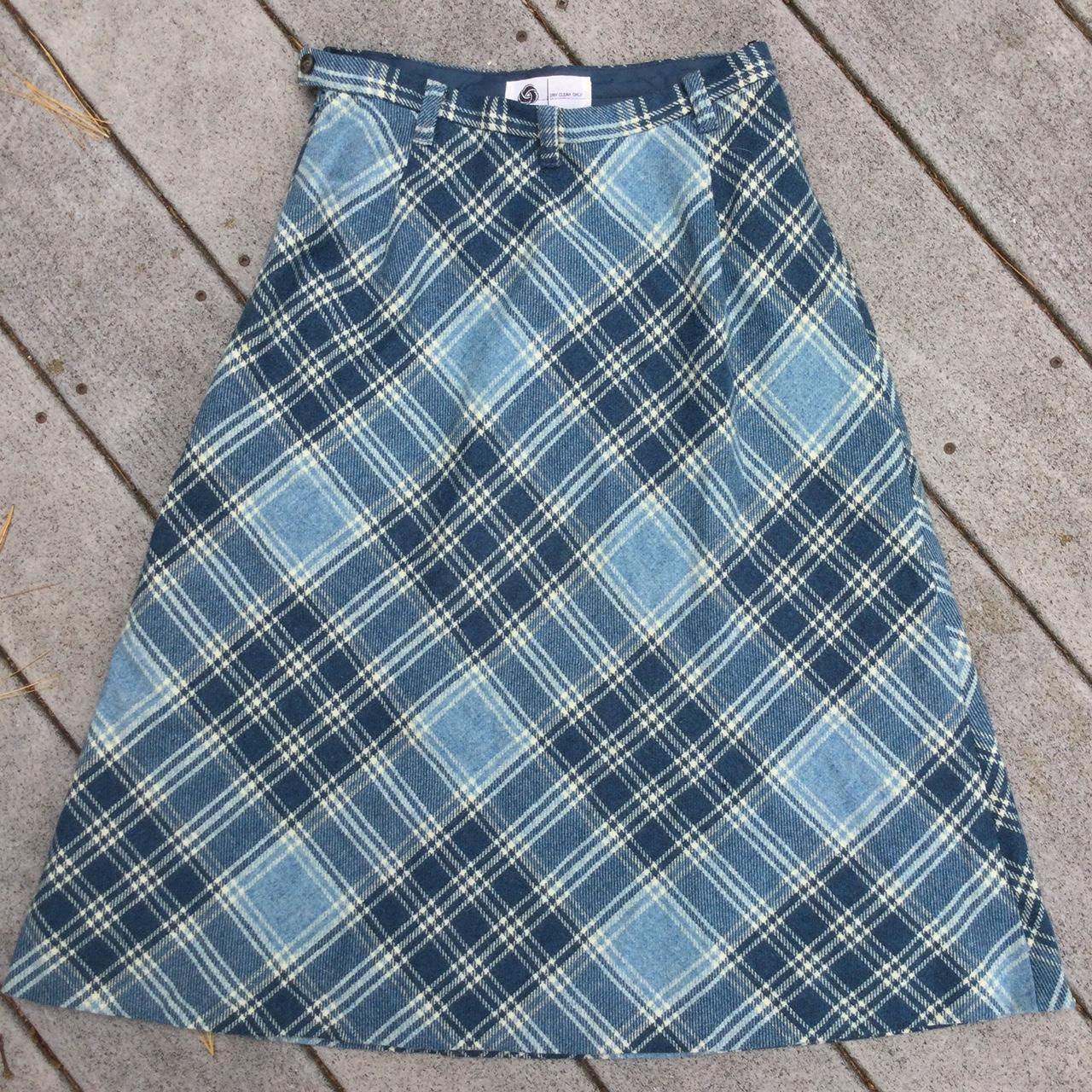 American Vintage Women's Blue Skirt | Depop