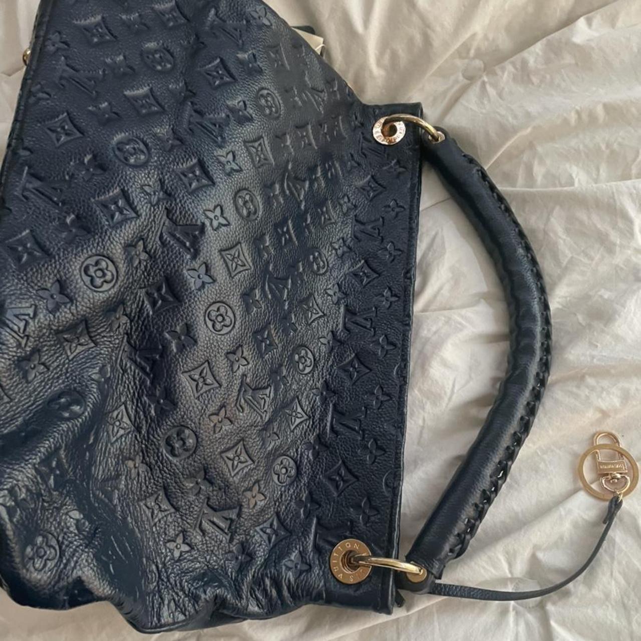 Leather Louis Vuitton Artsy Blue Louis Vuitton Navy Blue Monogram - Main Image