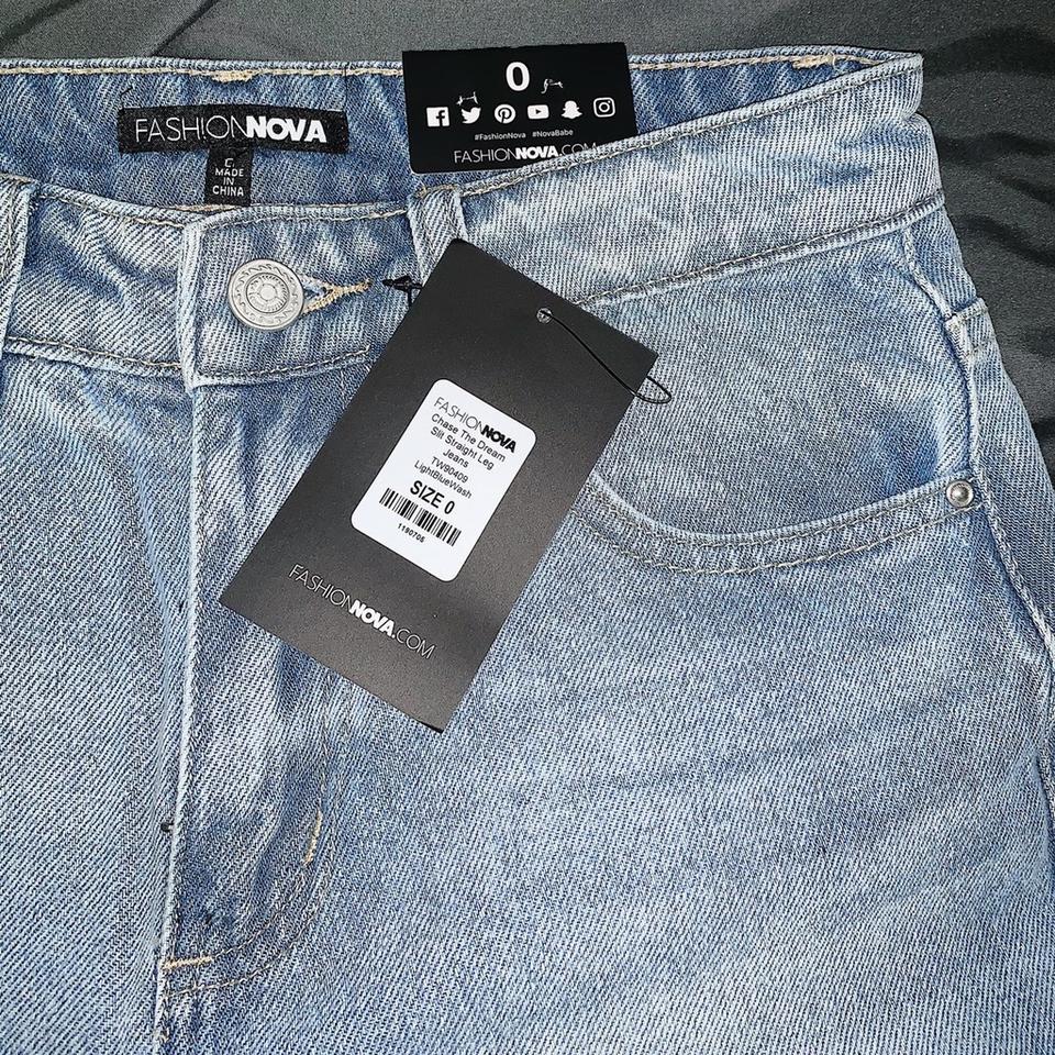 chase the dream slit straight leg jeans light blue wash