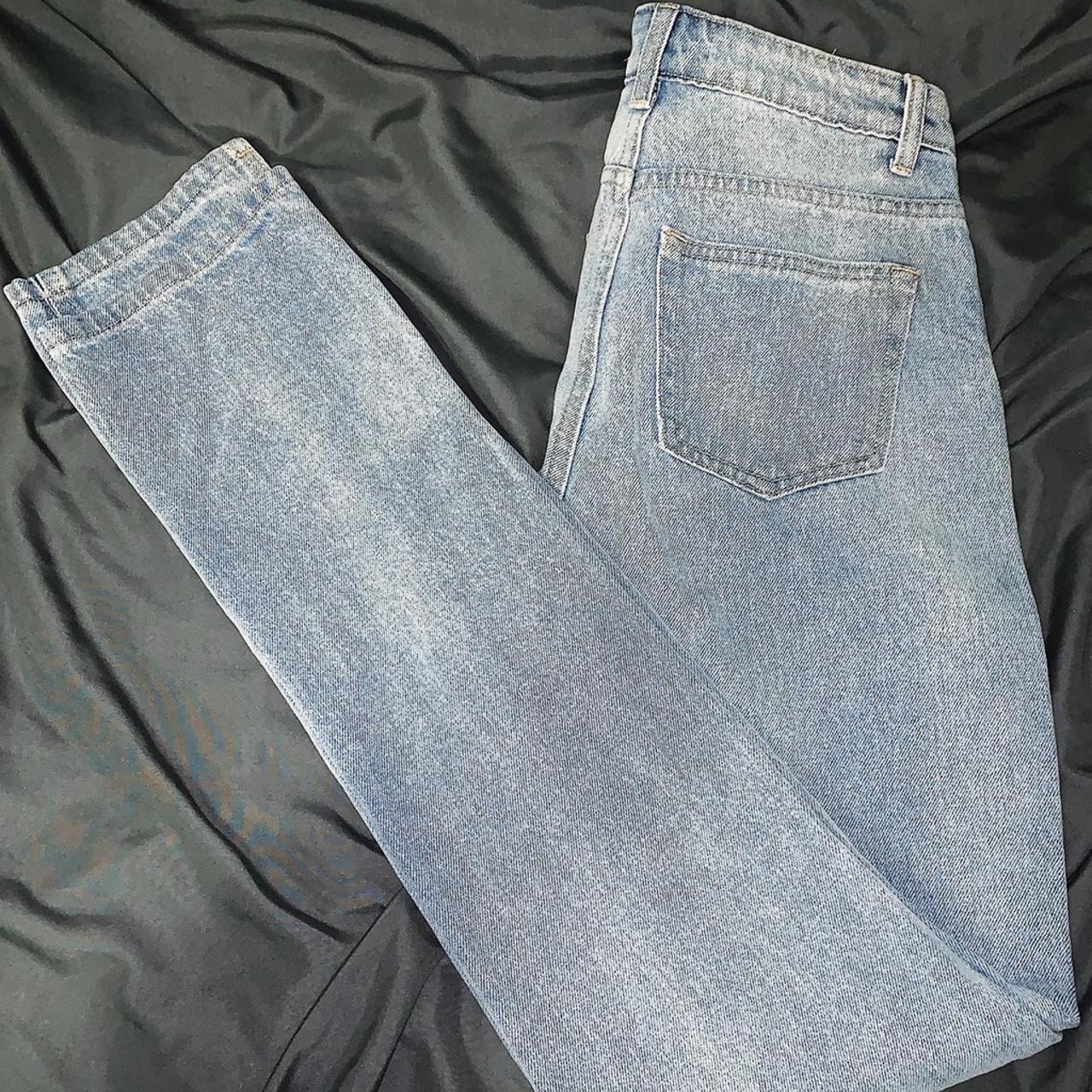 chase the dream slit straight leg jeans light blue wash