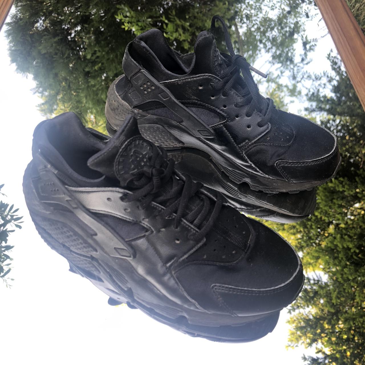 Triple black 2024 huarache size 3