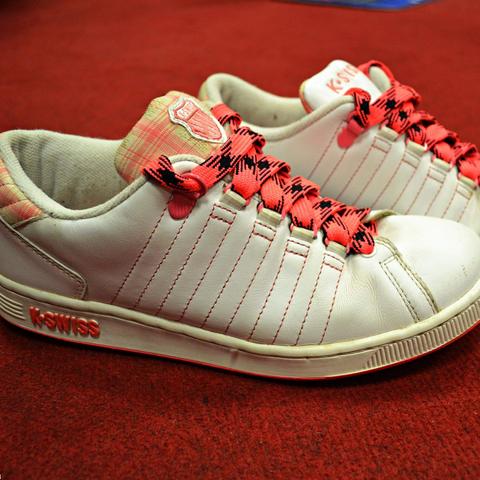 K swiss tongue store twister