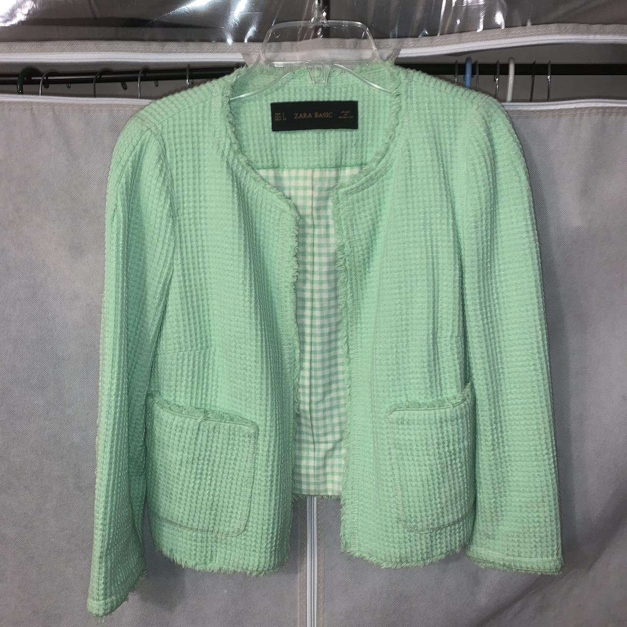 Zara Women's Green Jacket Depop