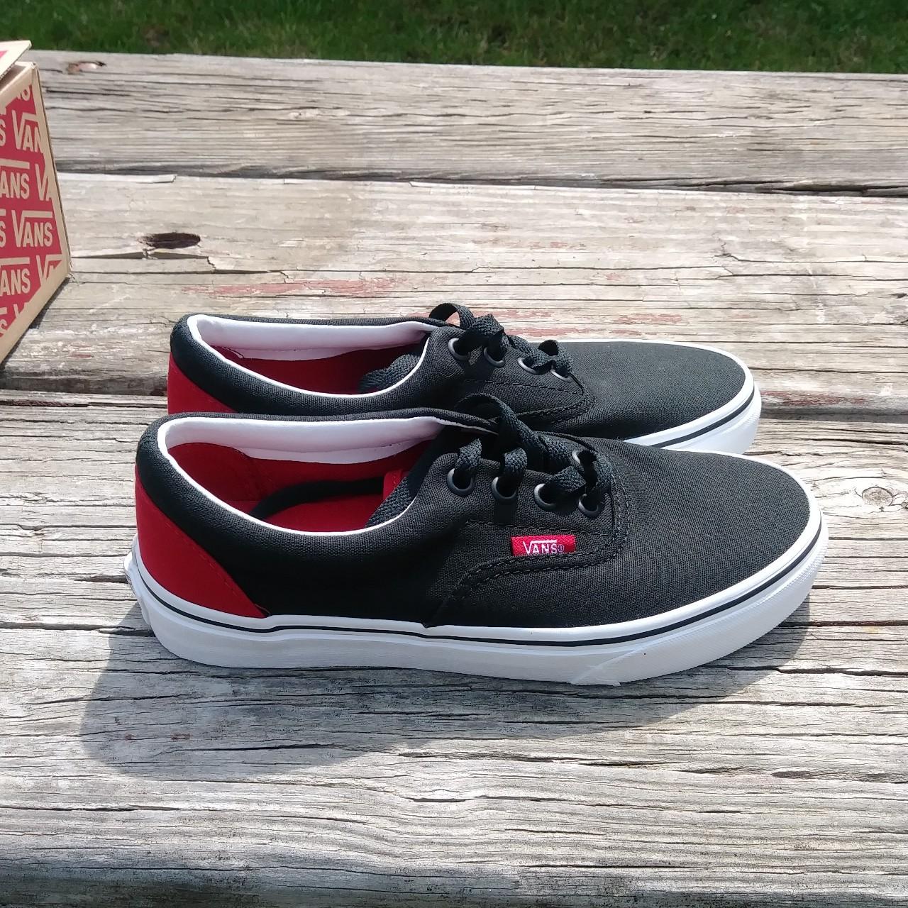 Vans era deals black red