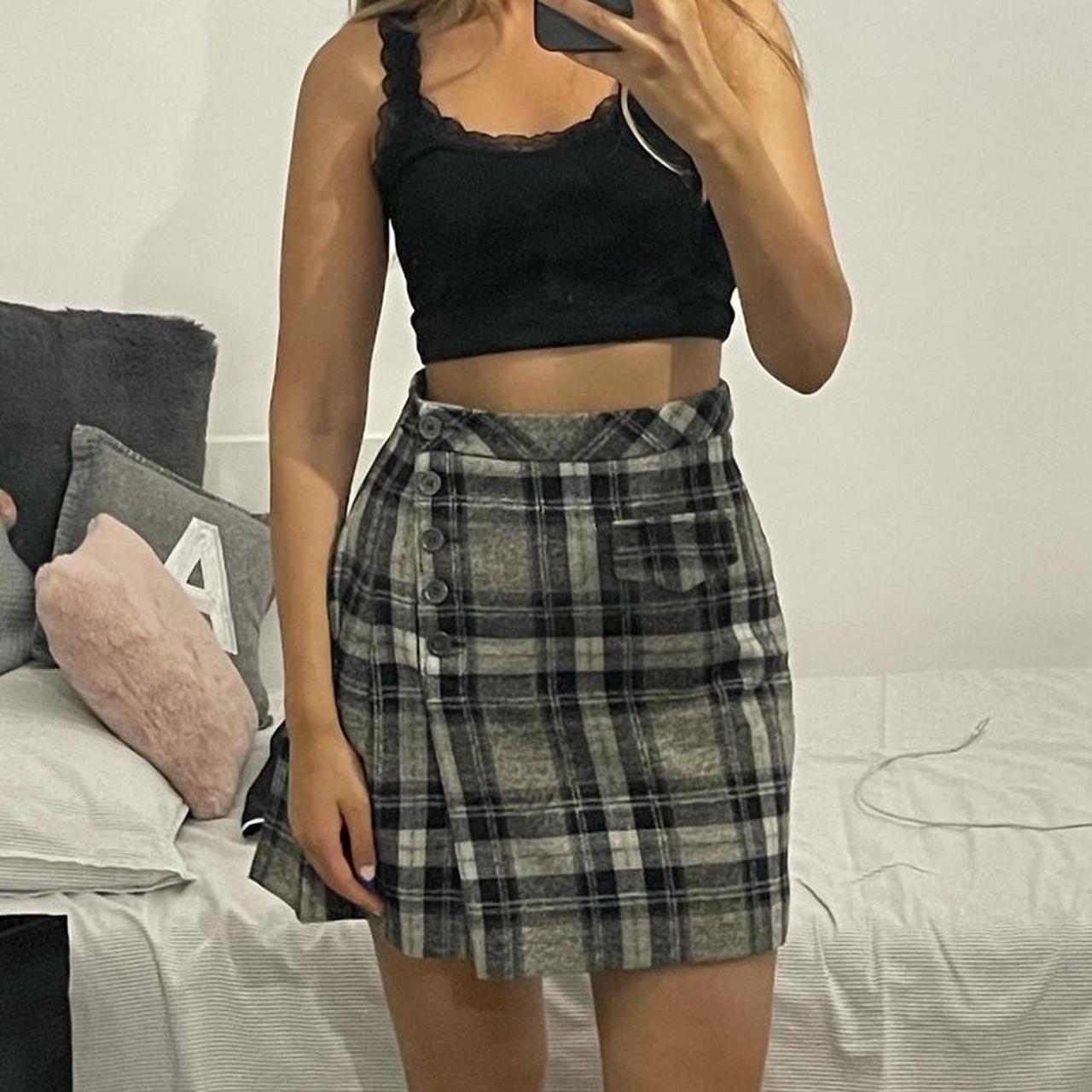 Women's Black and Grey Skirt | Depop