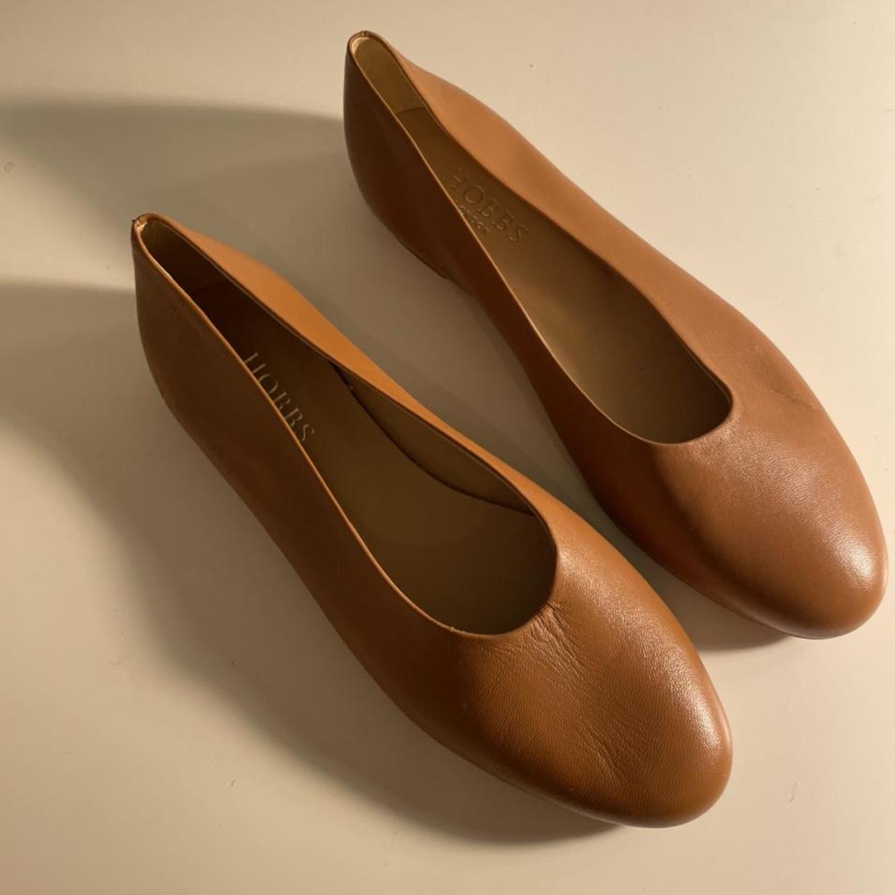 Hobbs hot sale ballet flats