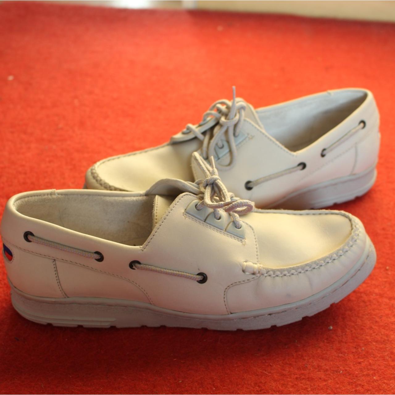 nike women's boat shoes