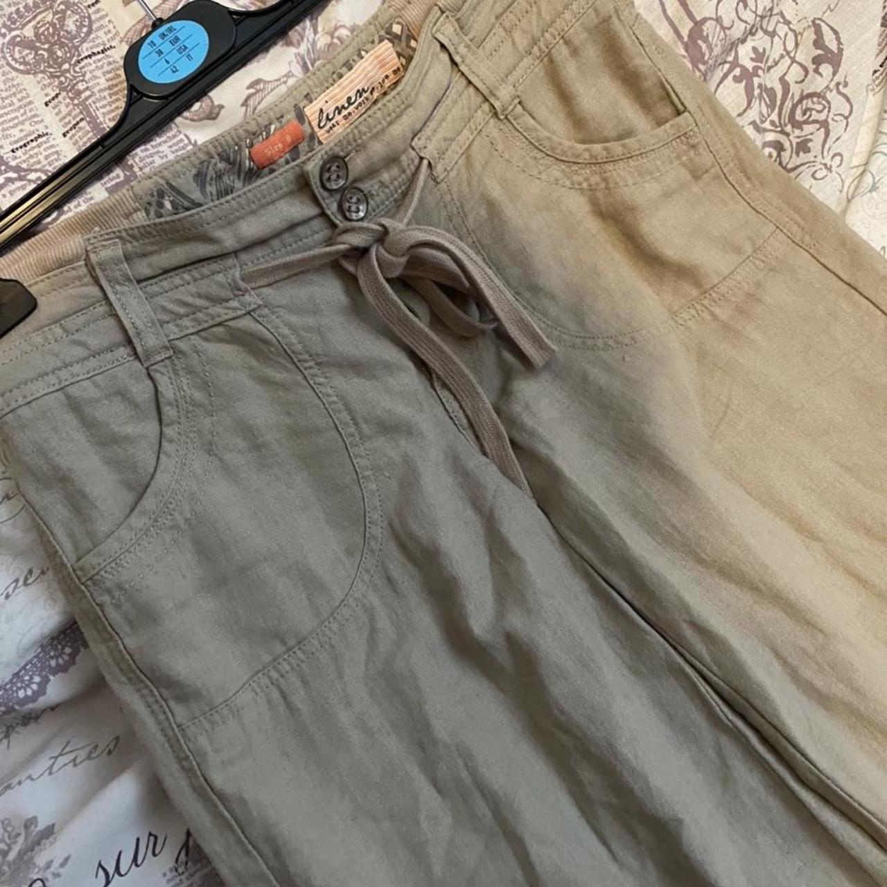 Vintage Beige cargo linen trousers. Super cute.... Depop