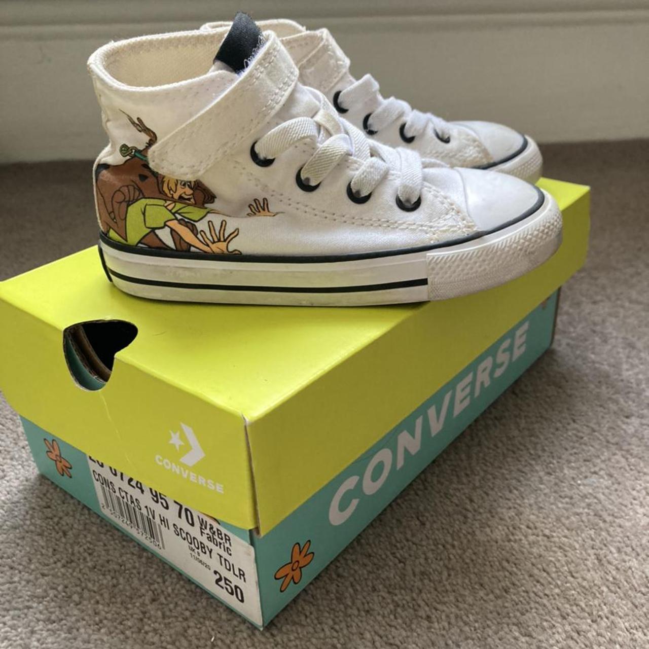converse infant size 8