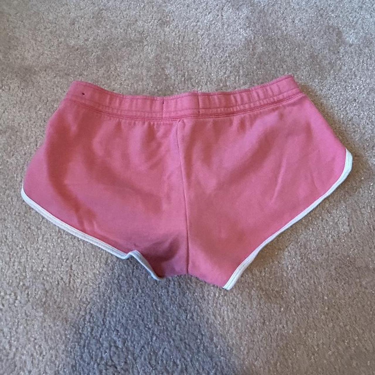 Hollister Co. Women's Pink and White Shorts | Depop