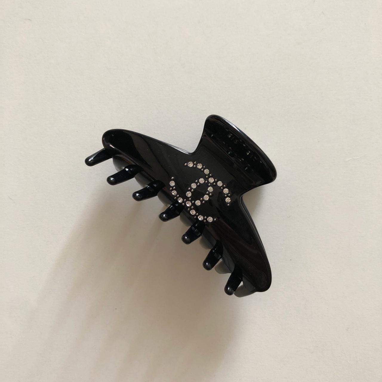 Vintage Chanel hair clip , claw hair clip, 9.9