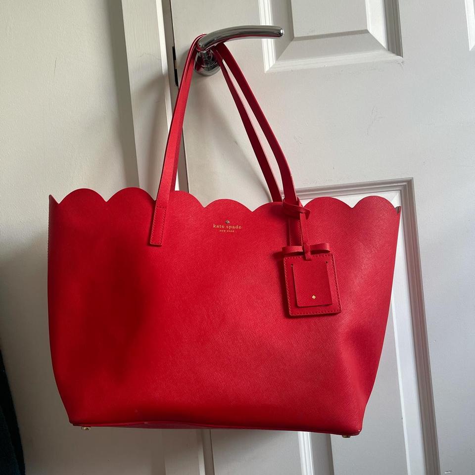 Kate spade scallop deals tote bag