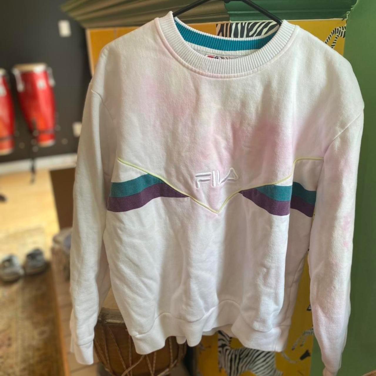 hollister free shipping canada
