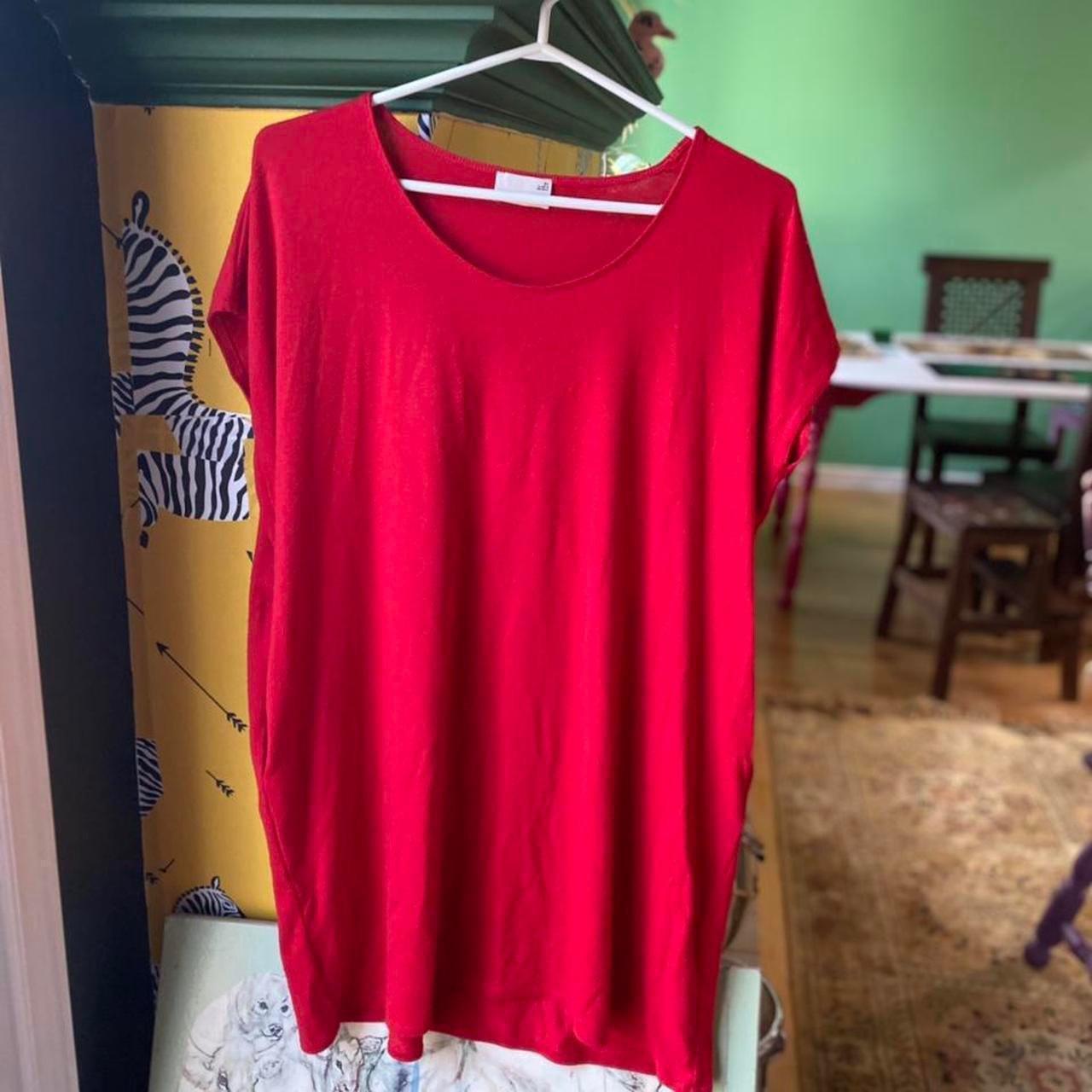 Product Image 4 - BOGO FREE

00’s red T-shirt dress