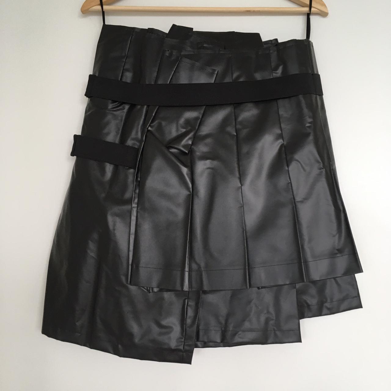 Comme des Garçons Women's Black Skirt (2)
