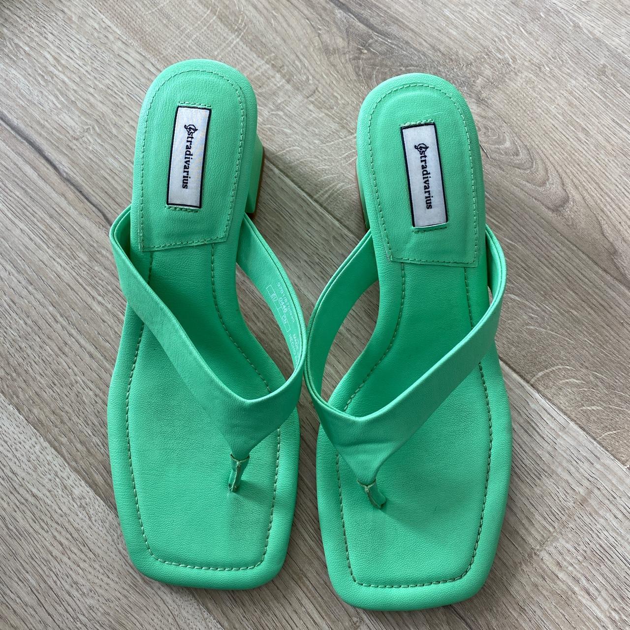 Stradivarius Women's Green Sandals | Depop