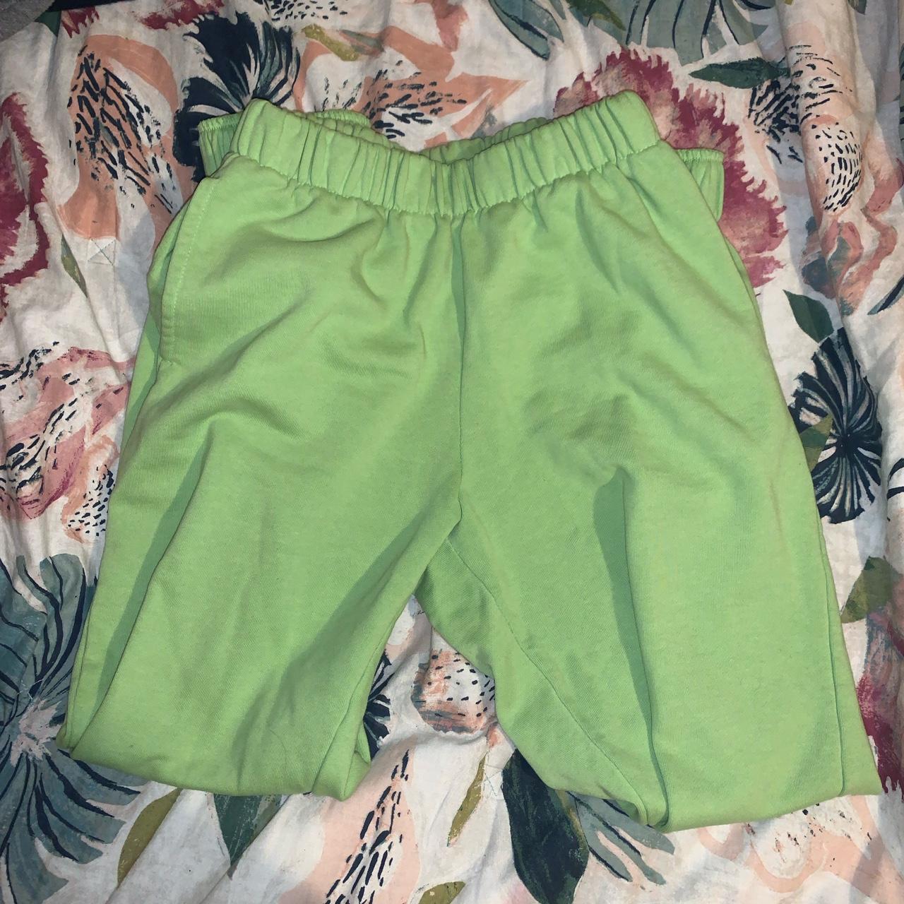 Brandy Melville Lime Green Rosas 💫 BNWOT 🌸 Looking... Depop