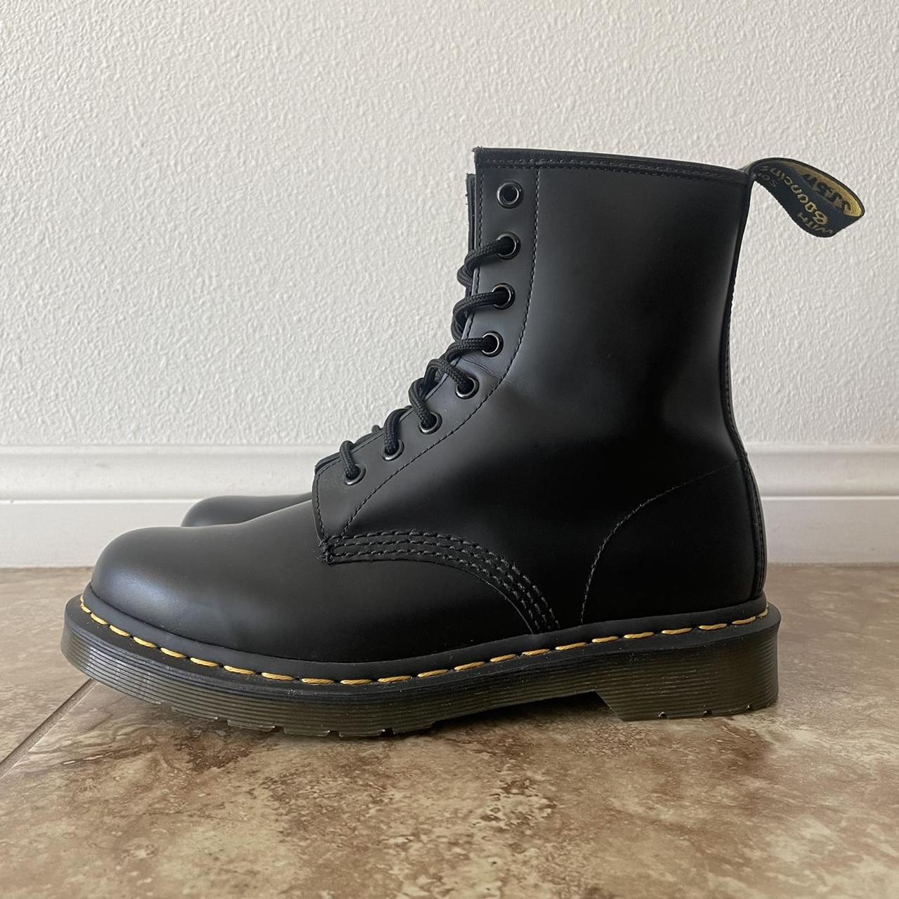 Doc martens hotsell 1460 heel height