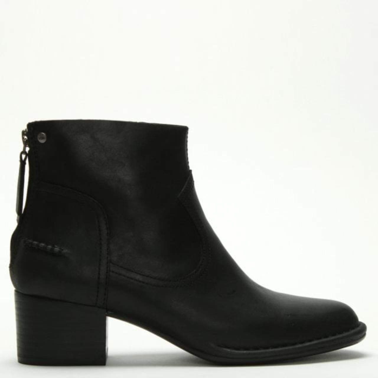 Ugg bandara mid heel cheap ankle boot in black