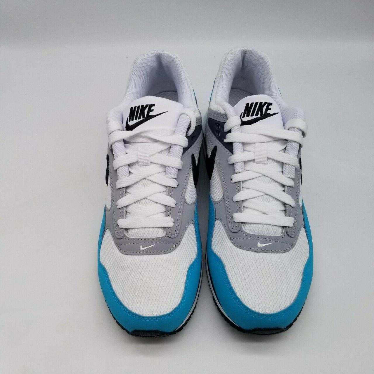 women's nike air max correlate white black turquoise