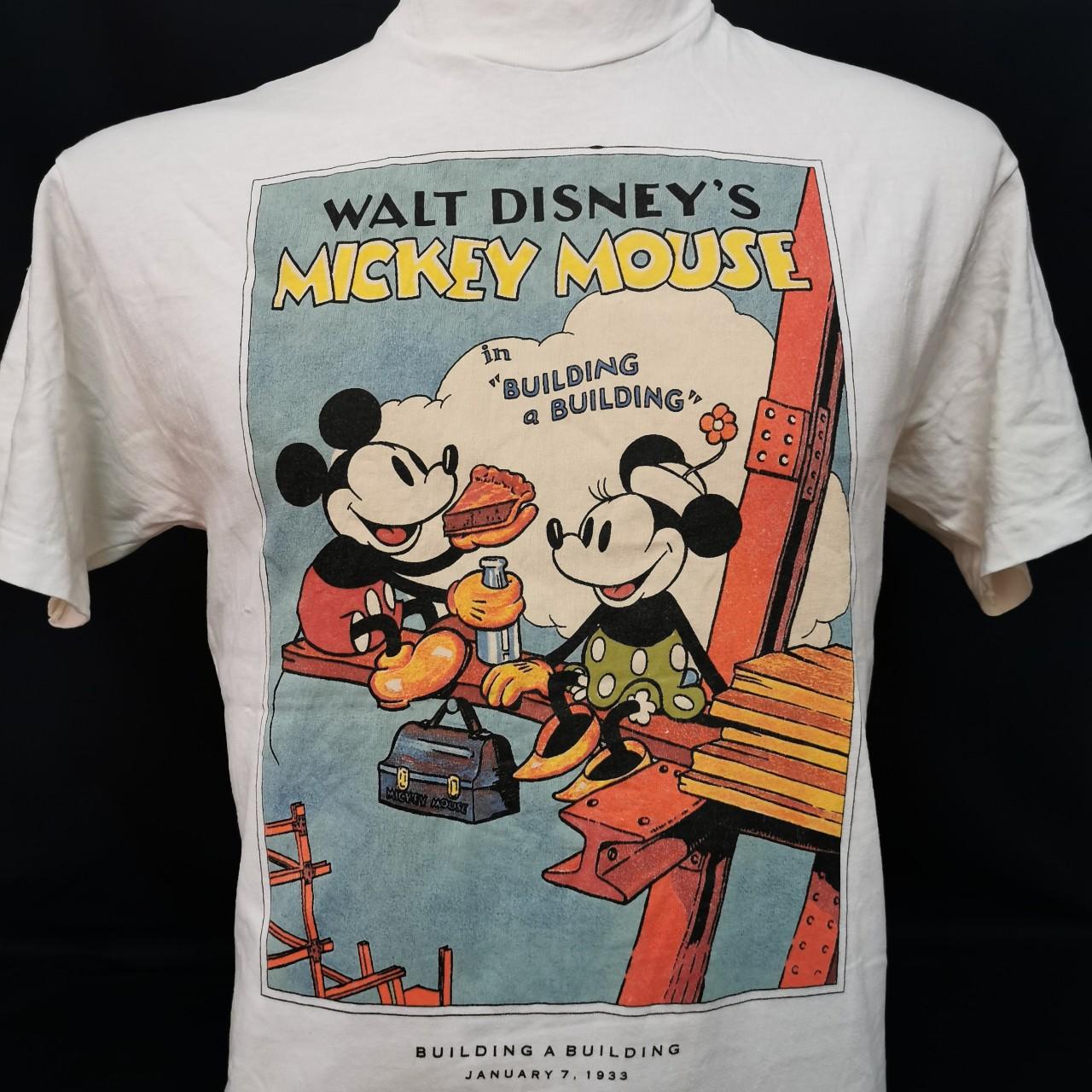 Vintage 90s Mickey USA Disney Store T-shirt Cool - Depop