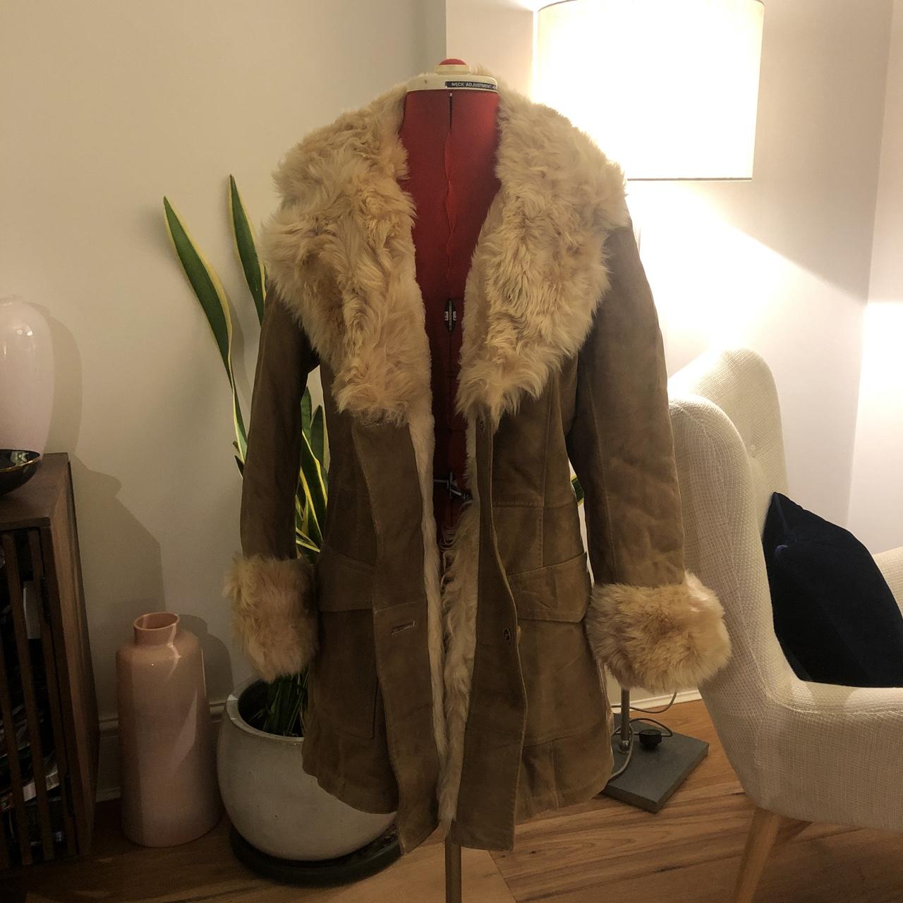 vintage coat with fur collar and cuffs