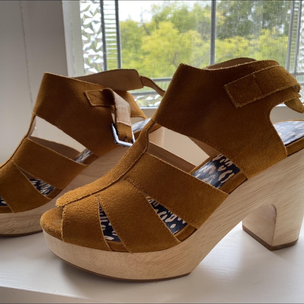 latigo larry clogs