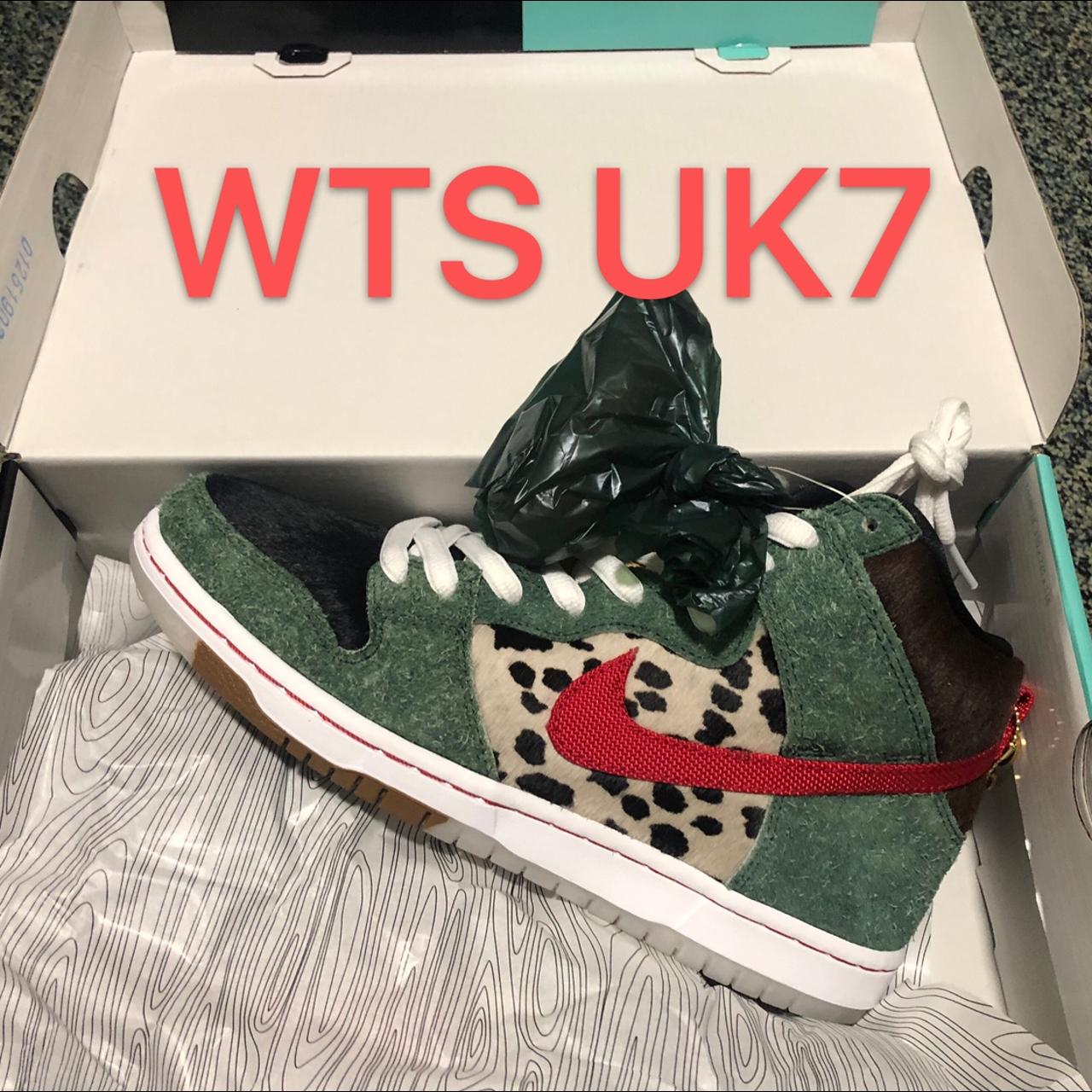 Dog walker clearance sb dunk