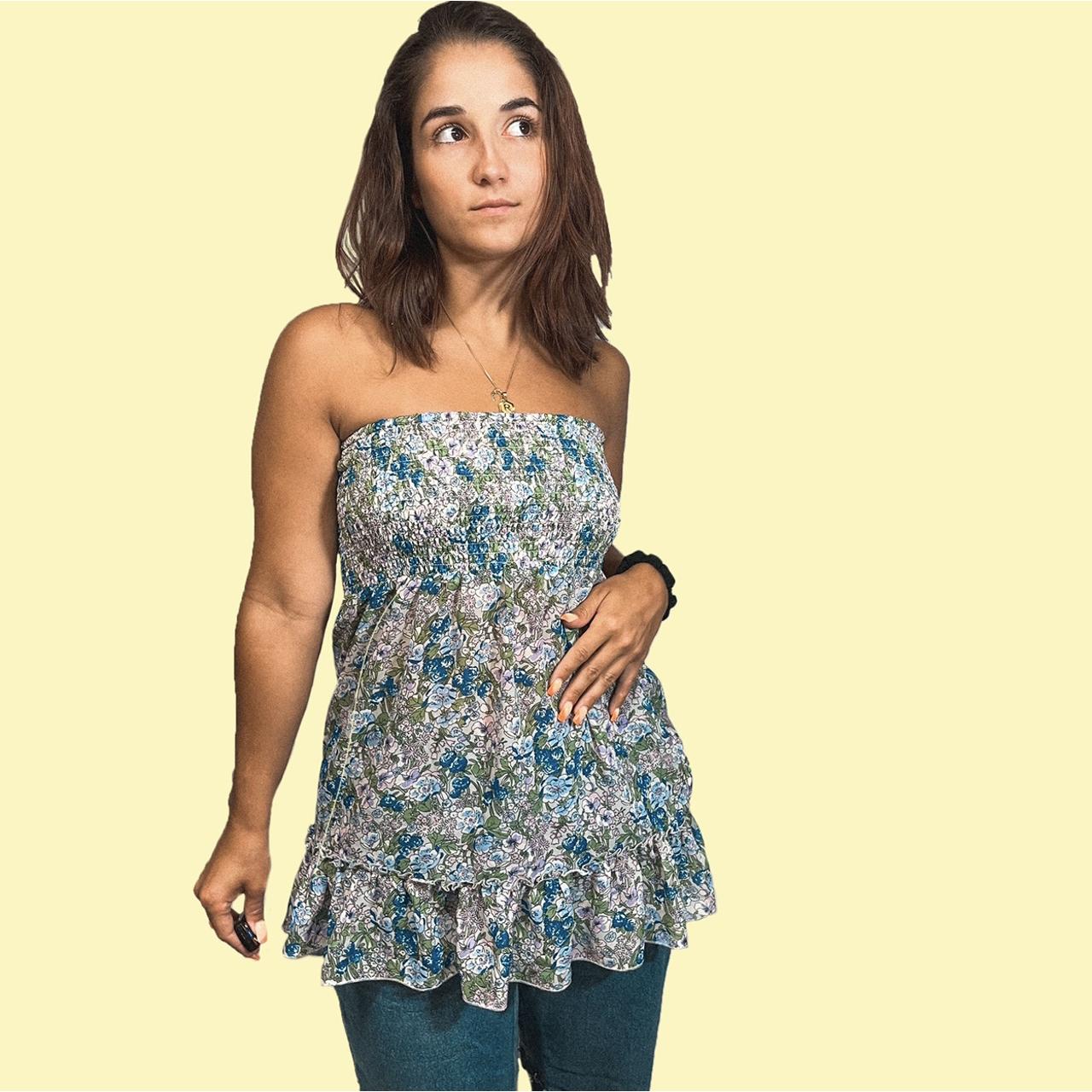 2000's FLORAL FLOWY TOP Cutest Y2K floral Depop