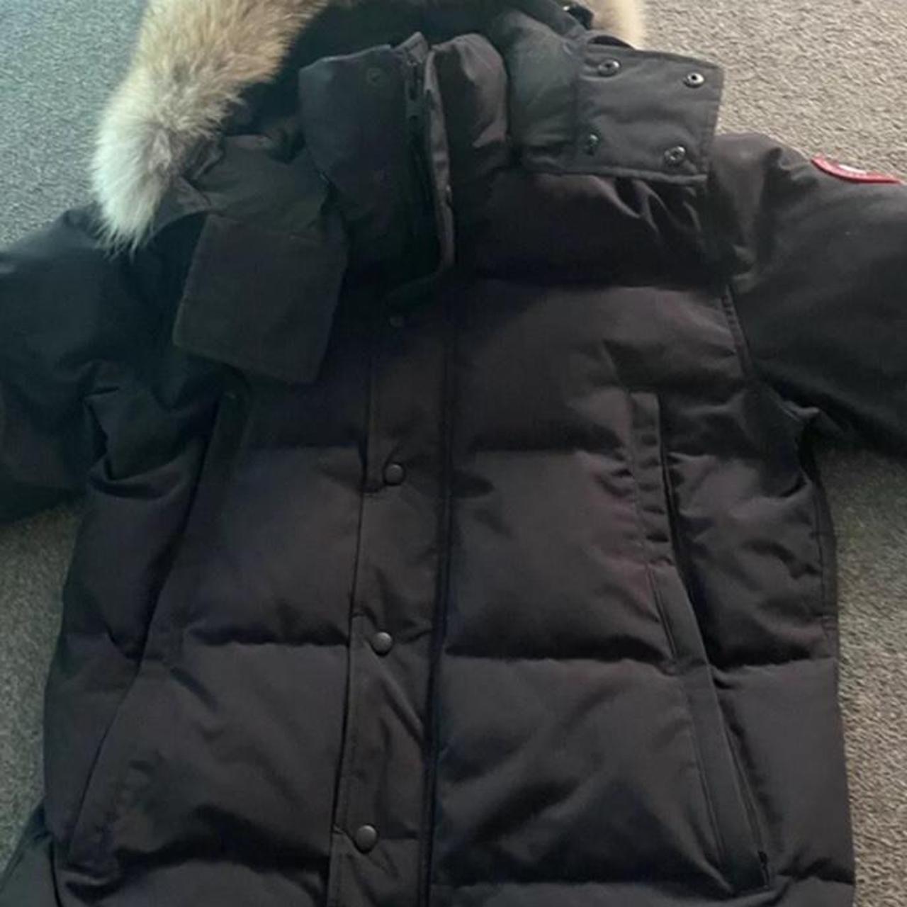 Canada goose wyndham on sale navy