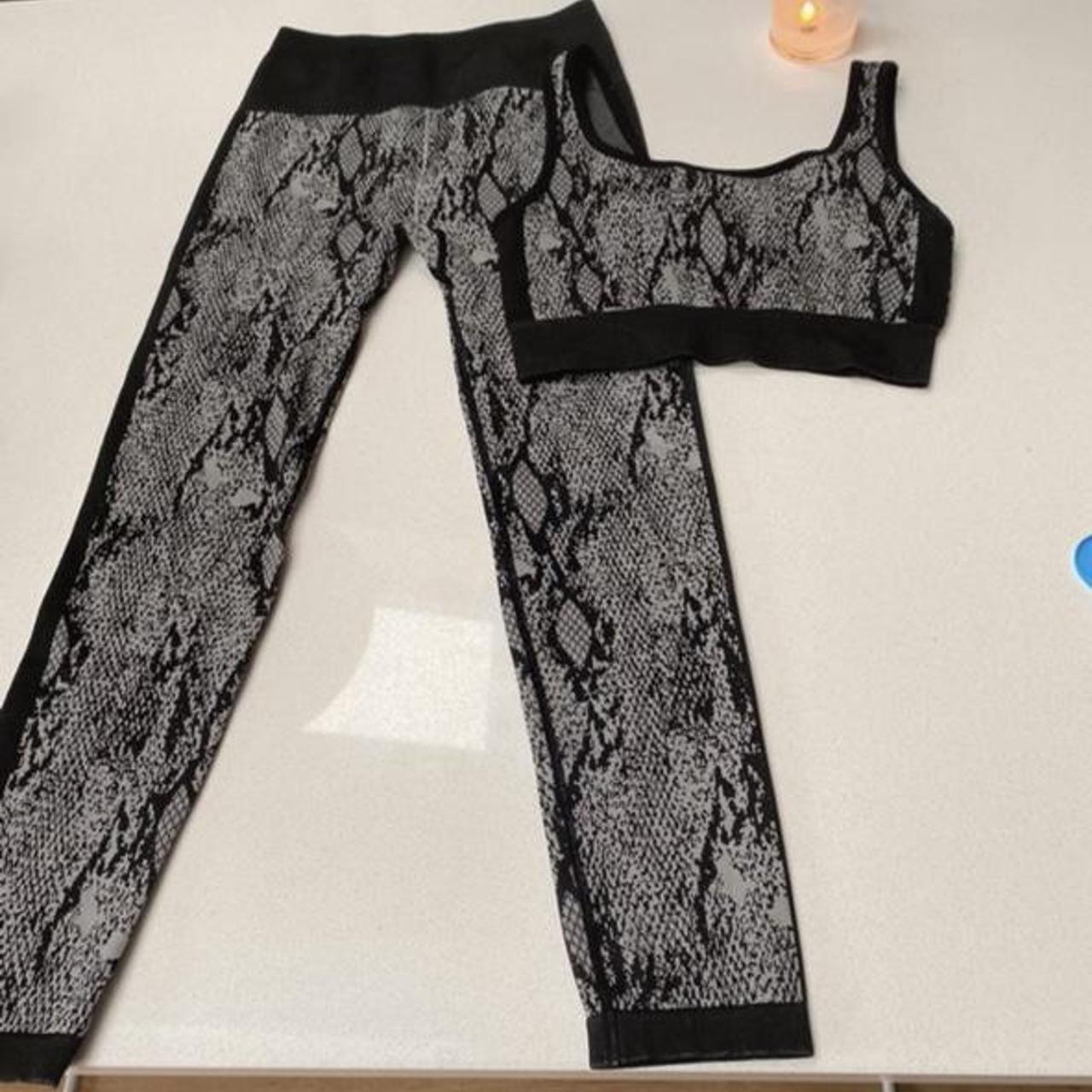 Product Image 1 - Fabletics size small snakeskin animal