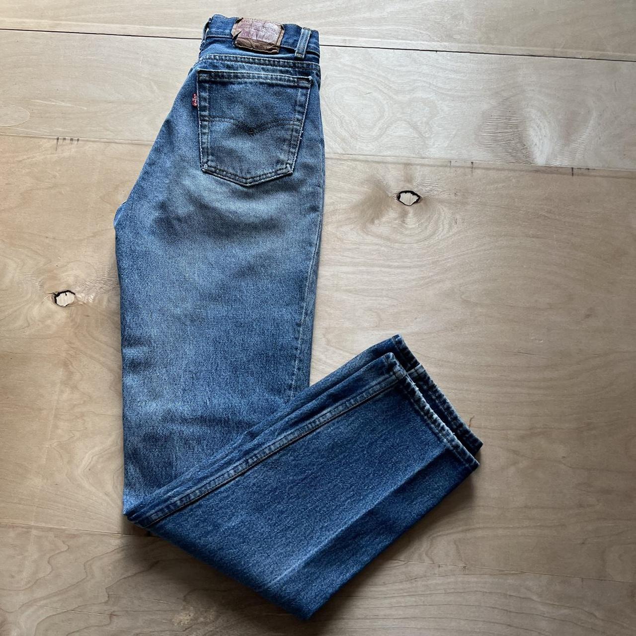 levis 701 student