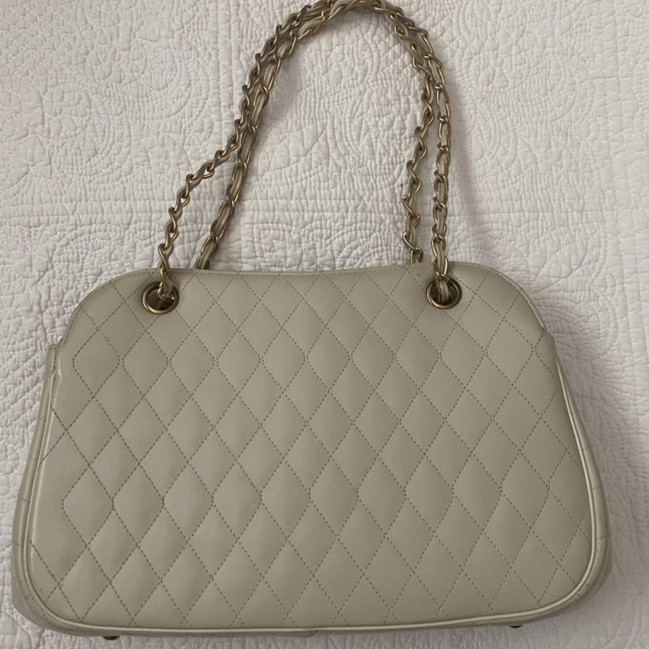 1950s MEYERS OFF WHITE QUILTED PURSE Such a cutie Depop