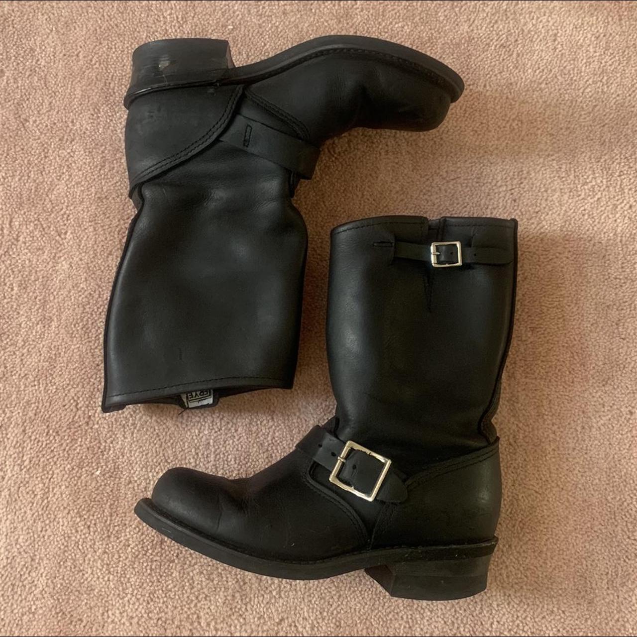 trainers for 40 year old woman uk