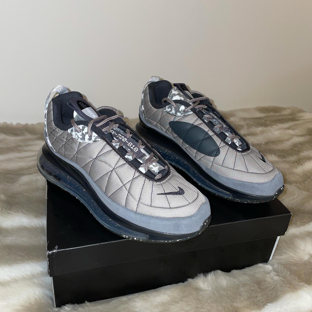 mens nike black and grey shoes