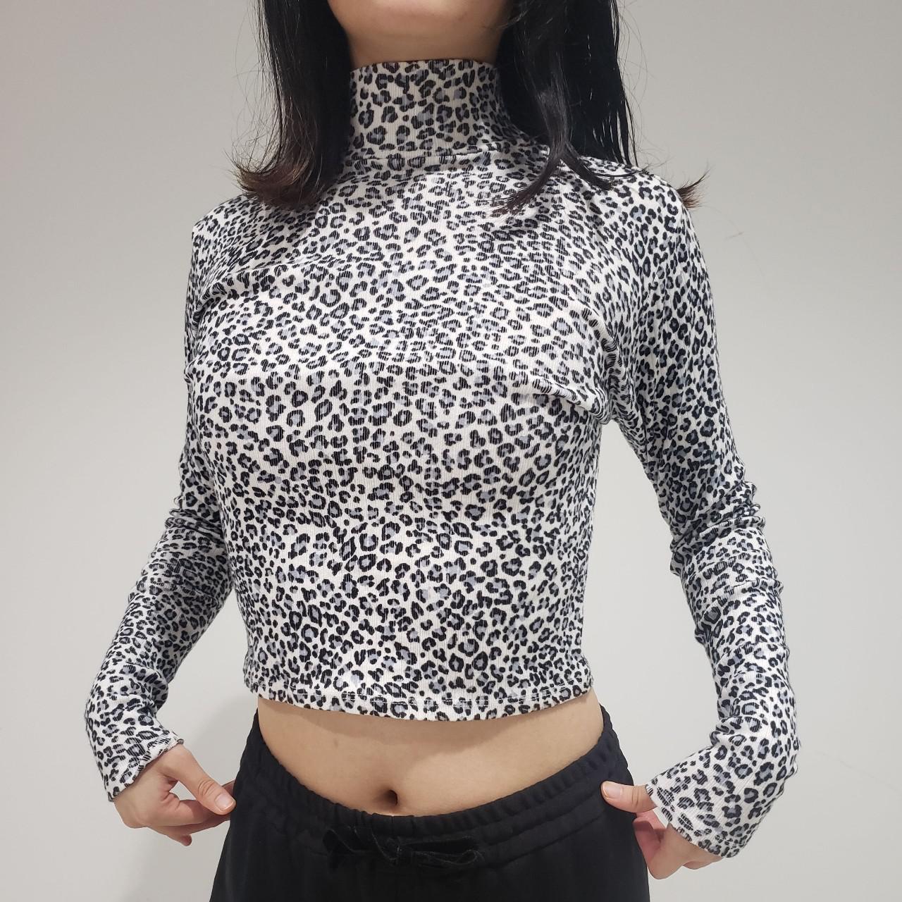 Cheetah turtleneck outlet brandy melville