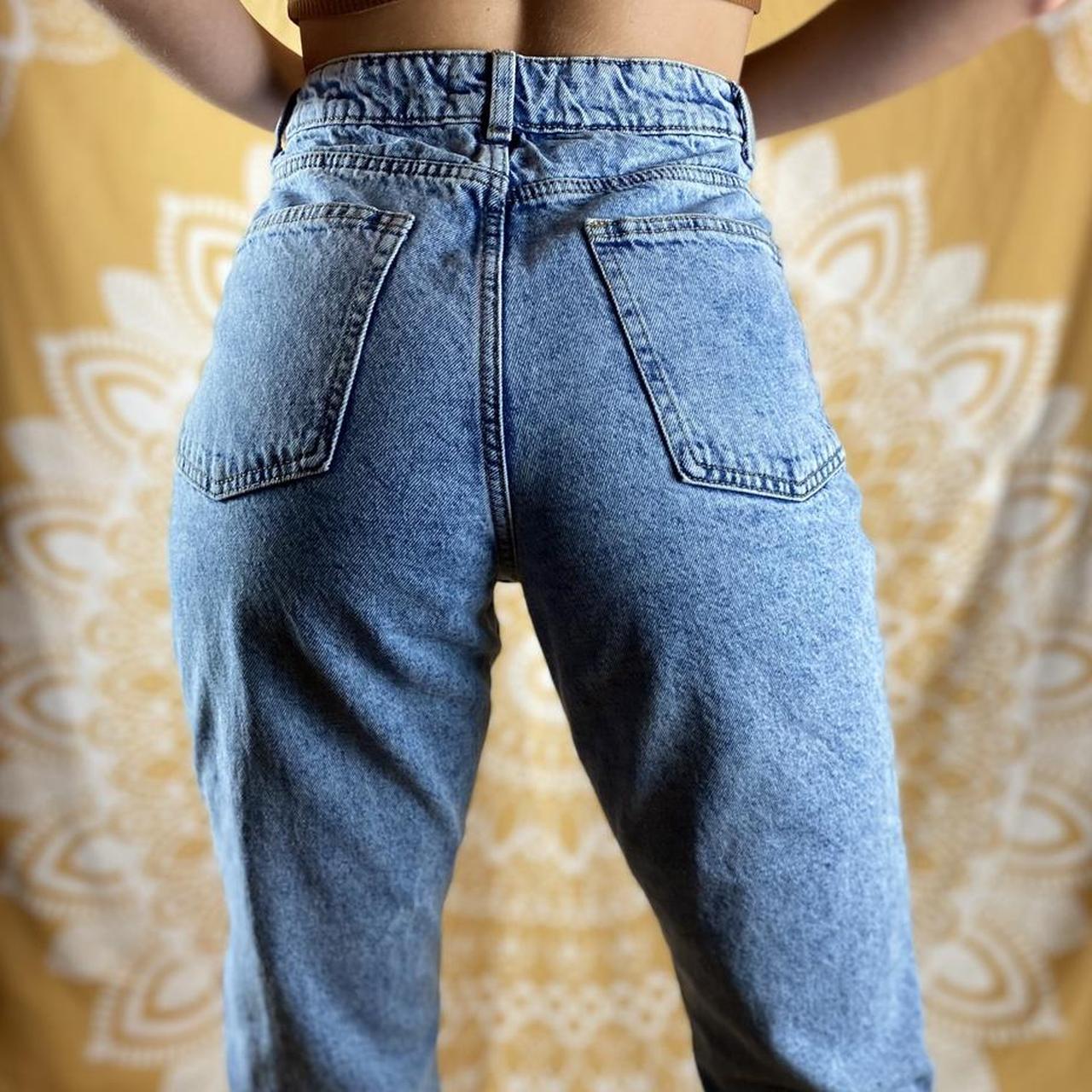 Depop cheap mom jeans