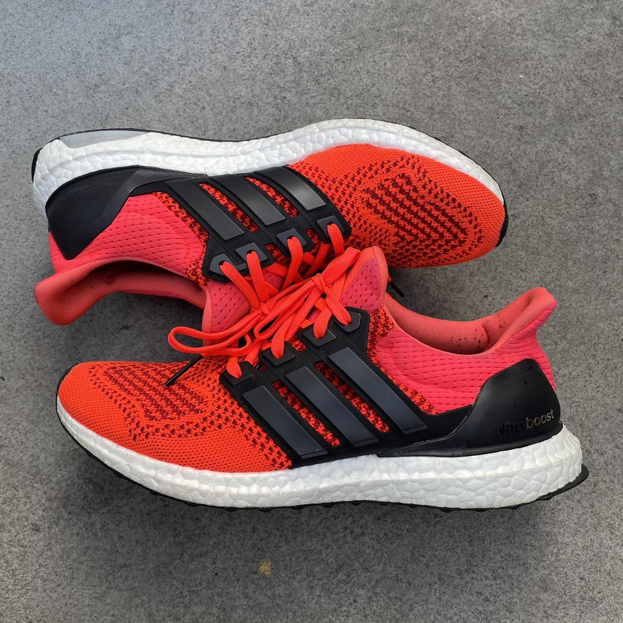 Passief riem aanklager Adidas Ultraboost 1.0 “Solar Red” size 8 Gently... - Depop