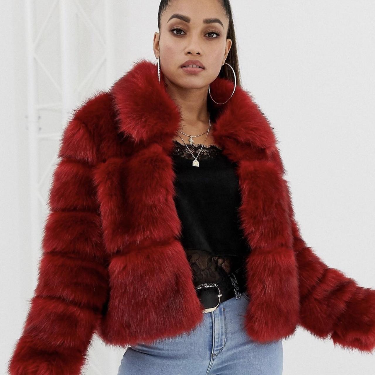 MISSGUIDED PETITE BUBBLE FAUX FUR COAT. SIZE 10