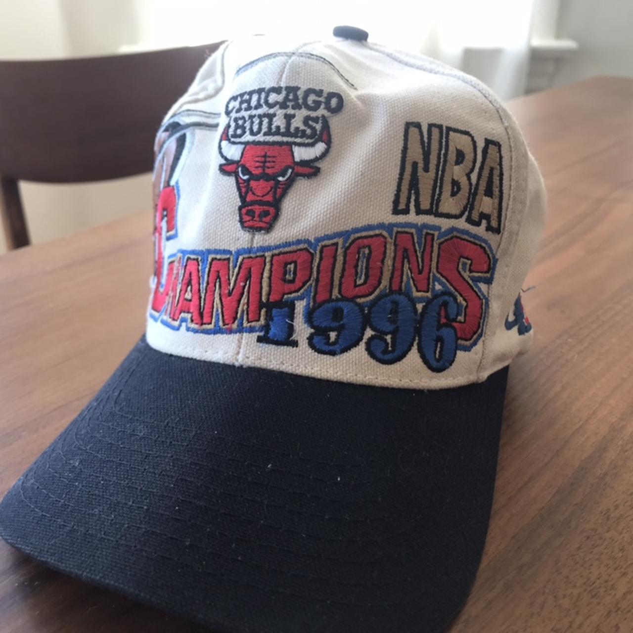 Vintage 1996 NBA Champions Chicago Bulls Logo Athletic Snapback
