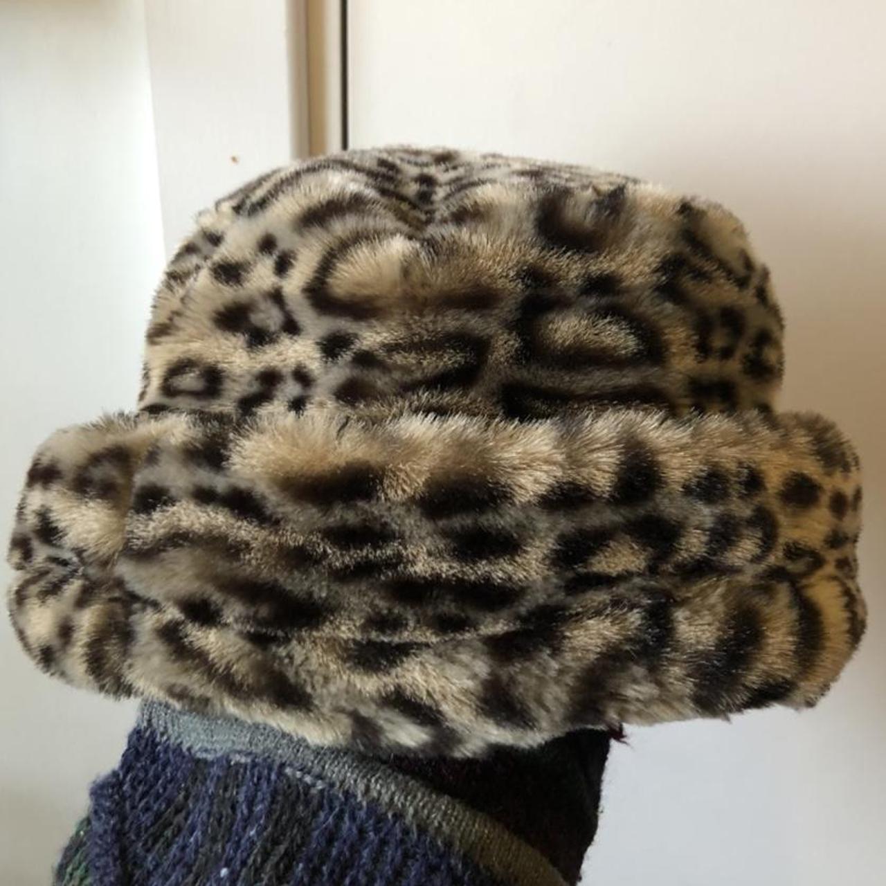 fur leopard print hat. worn once. super soft - Depop