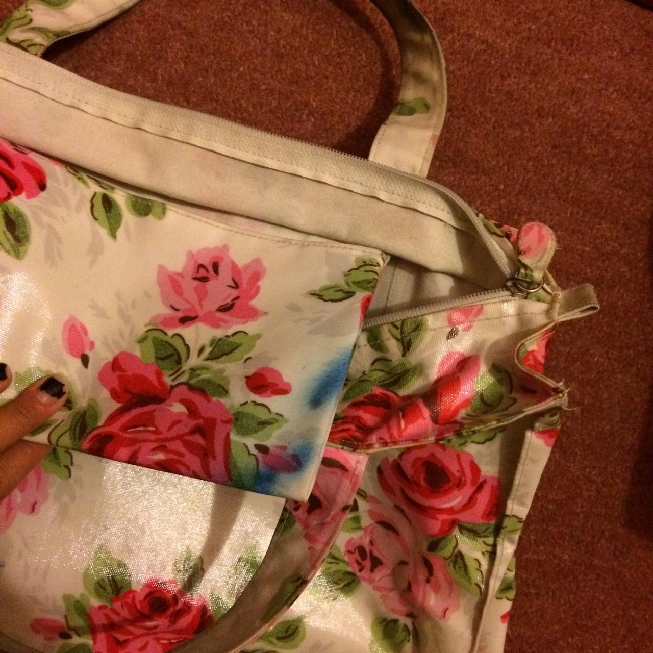 Cath kidston box hand bag white pink and red flower... - Depop