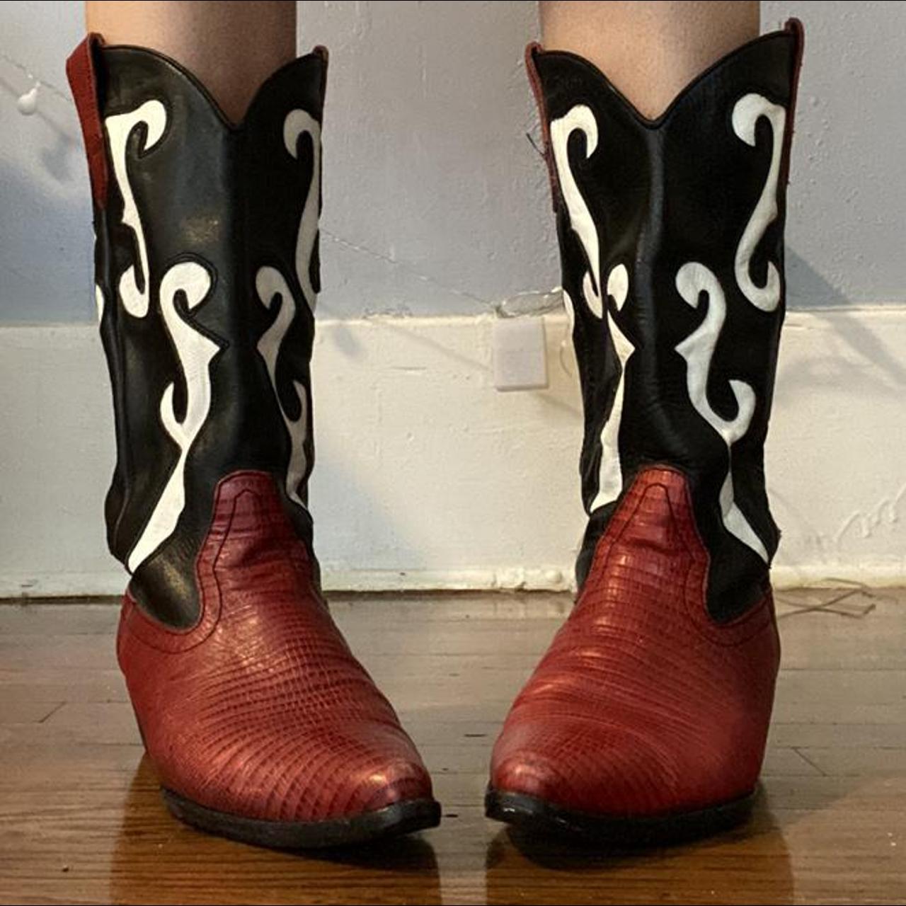 Women's Black and Red Boots (2)
